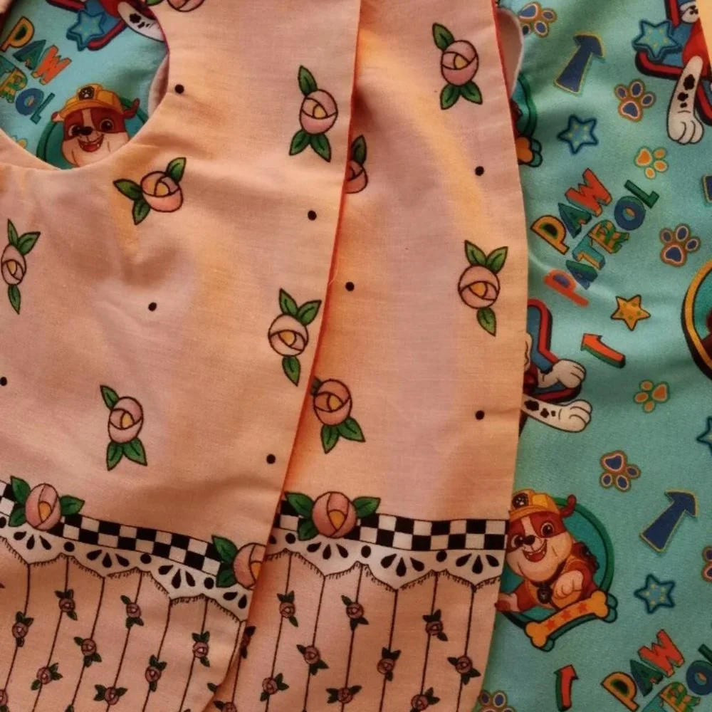 Baby Bibs Set Of 6 NWOT FLORAL & PAW PATROL - Picture 2 of 7